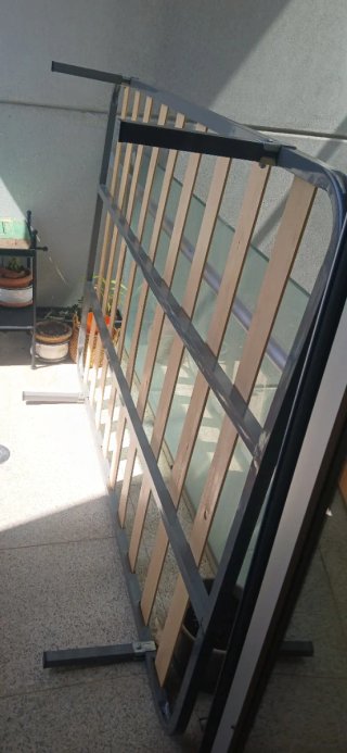 Somier de láminas metálico y madera