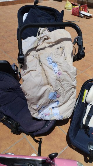 Cochecito y silla de paseo para bebé