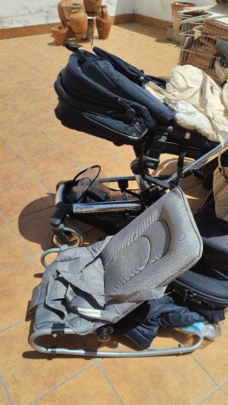 Cochecito y silla de paseo para bebé