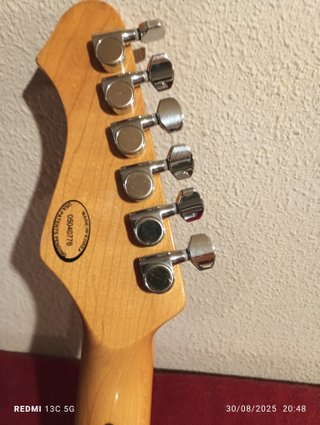 Guitarra Eléctrica Line 6 Variax 600