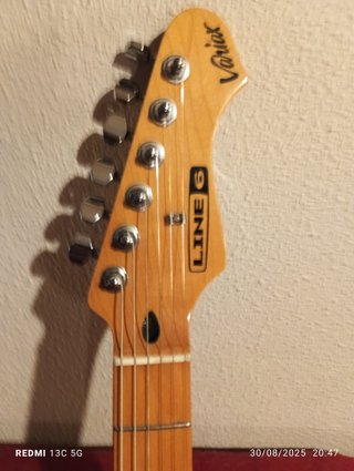 Guitarra Eléctrica Line 6 Variax 600