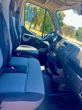 Nissan NV400 2015