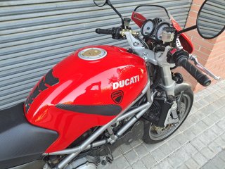 Ducati Monster S4 (916)