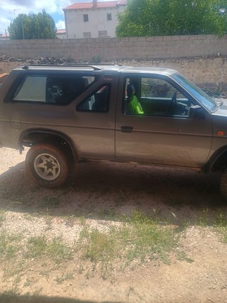 Nissan Terrano I