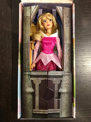 muñeca Disney store Aurora bella durmiente