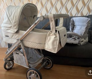 Carro de bebé blanco marca bebecar