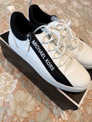 Zapatillas Michael Kors Blancas y Negras