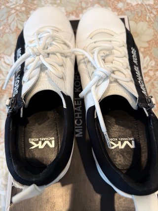 Zapatillas Michael Kors Blancas y Negras