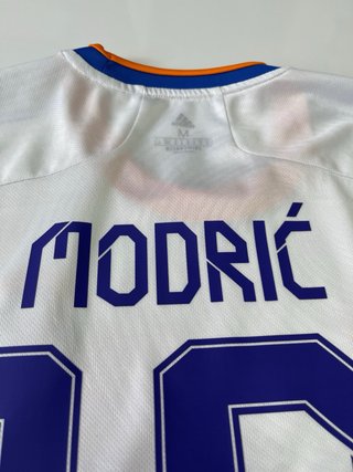 Camiseta Adidas Real Madrid 2021 22 Modric Talla M