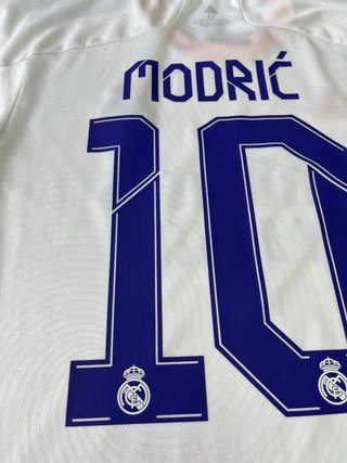 Camiseta Adidas Real Madrid 2021 22 Modric Talla M