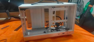 Caja S300 Mini ITX Blanca