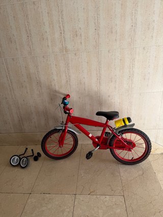Bicicleta infantile rossa 16 con ruotine