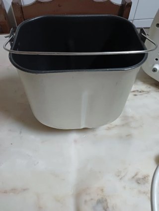 Máquina de Fazer Pão Clatronic testado a funcionar