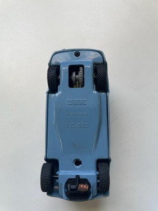 Coche Scalextric Azul con dorsal 36