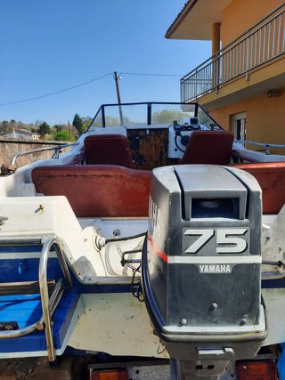 Lancha 6m con dos motores