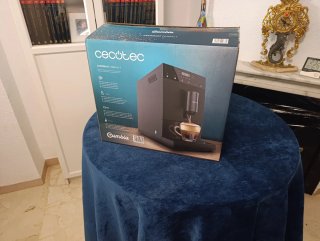 Cafetera Cecotec Superautomática