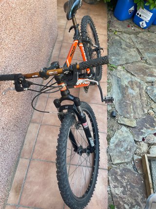 Bicicleta B-PRO ZS2