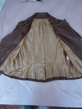 Chaqueta de piel marrón mujer