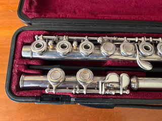 Flauta Travesera Yamaha YFL-281SII Made in Japan