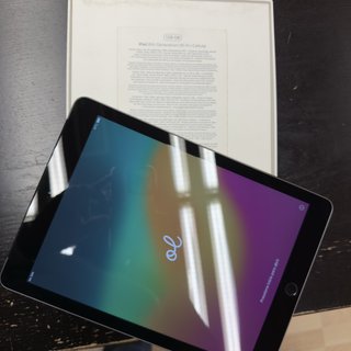 iPad 6ª Gen 128GB Wi-Fi + Cellular