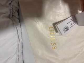 Bolso Guess Acolchado Blanco y Negro