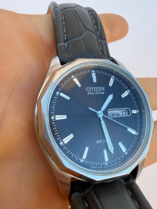 Citizen Eco-Drive WR 100 Reloj Hombre