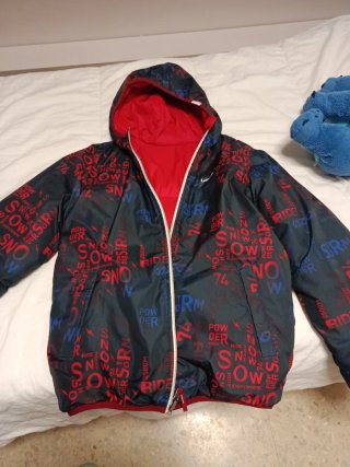 Chaqueta reversible negra y roja