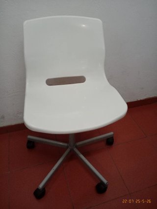 Silla de oficina giratoria