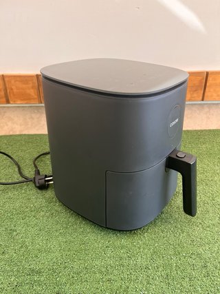 Freidora de aire COSORI 4,7L Táctil