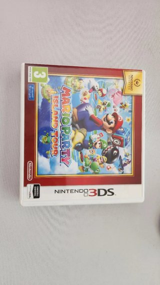 Nintendo 2DS Yo-kai Watch + Extras.
