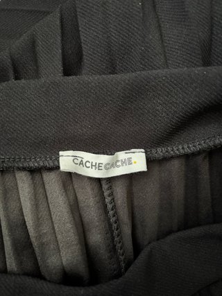 Falda midi plisada negra