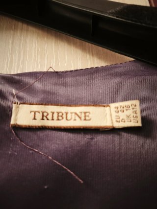 Vestido morado satinado