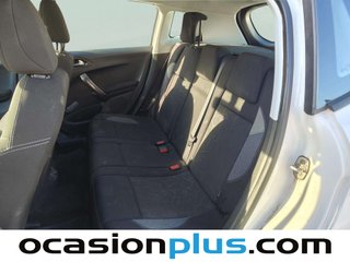 Peugeot 2008 BlueHDi 100 S&S Active 73 kW (100 CV)