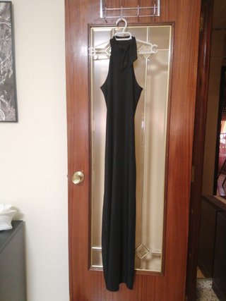 Vestido largo negro halter brillante