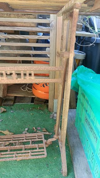 Mesa de madera exterior