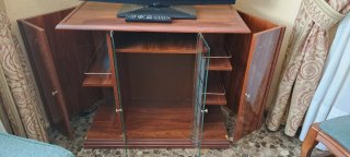 Mueble TV madera y cristal