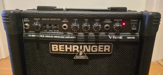 Amplificador Behringer V-Tone GM108 15W