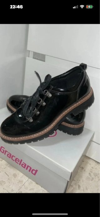 Zapatos Graceland charol negros