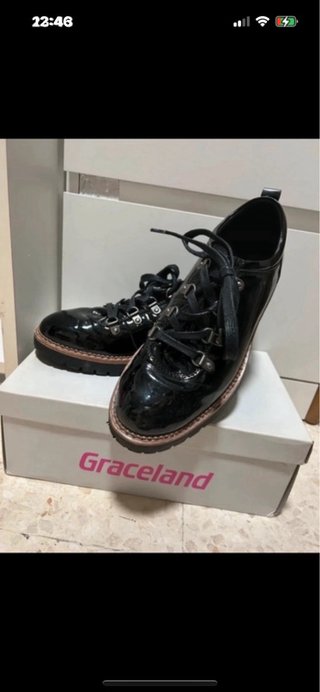 Zapatos Graceland charol negros