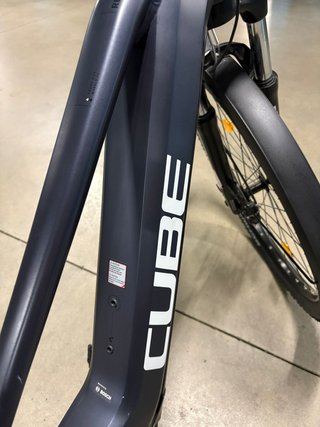 Bicicleta Eléctrica Cube Reaction Hybrid L