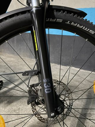 Bicicleta Eléctrica Cube Reaction Hybrid L
