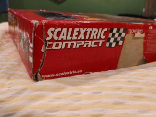 Scalextric Compact 1:43 Ferrari McLaren