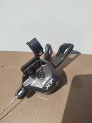 Shimano XT Pulsador y Cambio