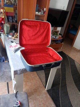 Maleta de viaje azul vintage Una Auténtica Hoya!!