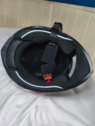 Casco rosa y negro; Marca Shiro Talla M (56-57cm)