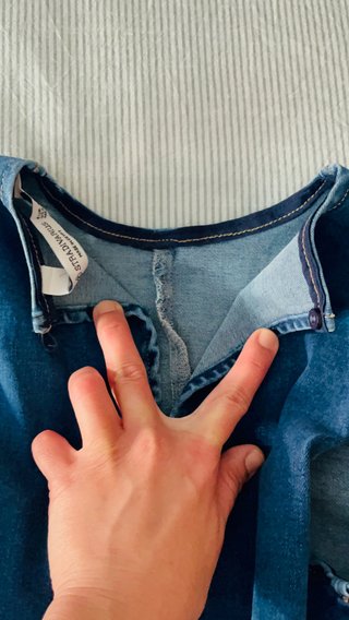 Vestido midi denim Stradivarius elástico