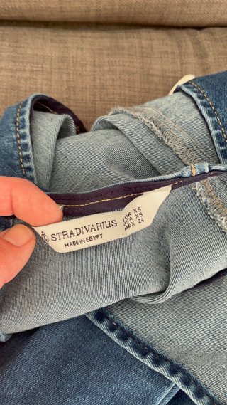 Vestido midi denim Stradivarius elástico