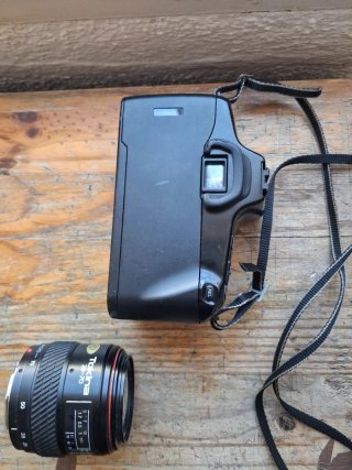 Minolta DYNAX 5000i + Tokina 28-70mm