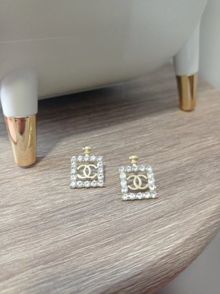 Pendientes Chanel CC Dorados y Plateados