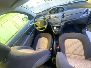 Lancia Ypsilon 2009 etiqueta c